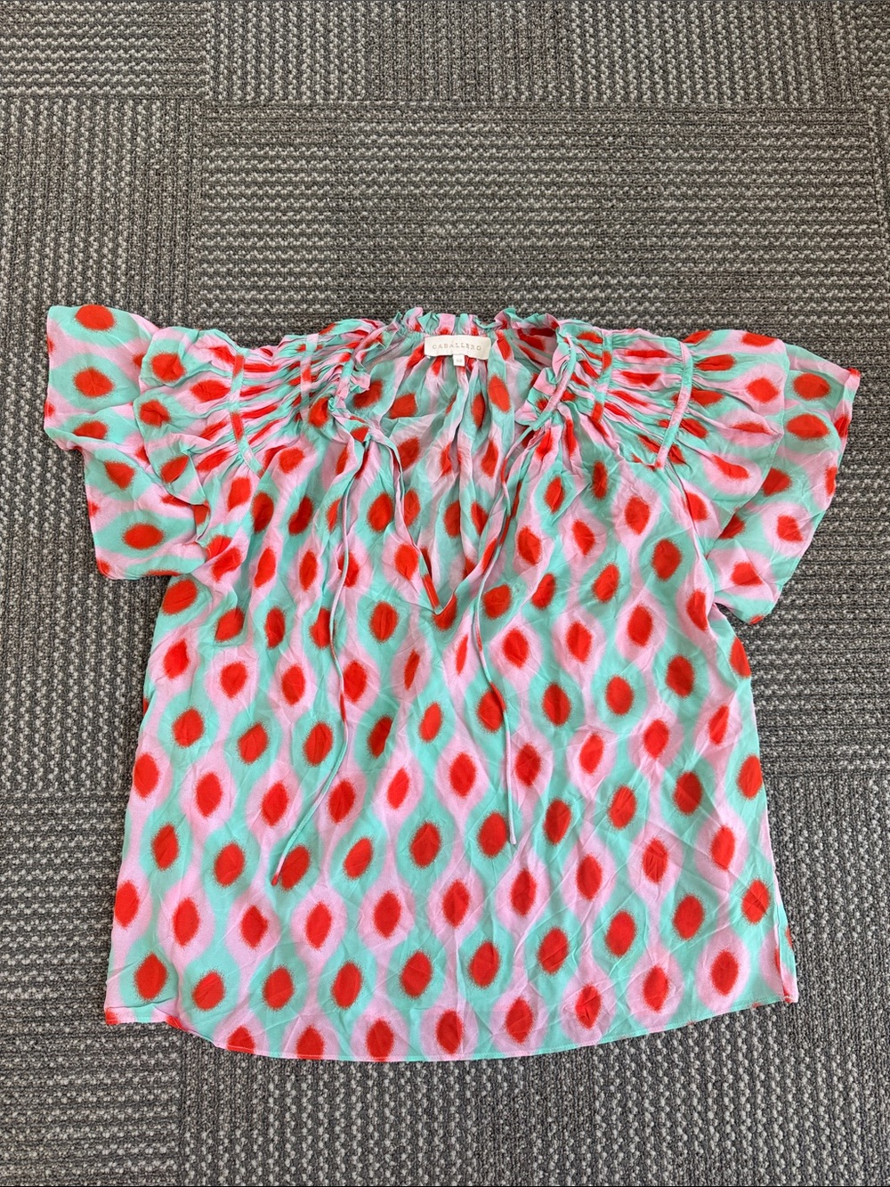Caballero Flutter Sleeve Patterned Blouse, size XS